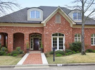 28 Saint Johns Pl, Little Rock, AR 72207