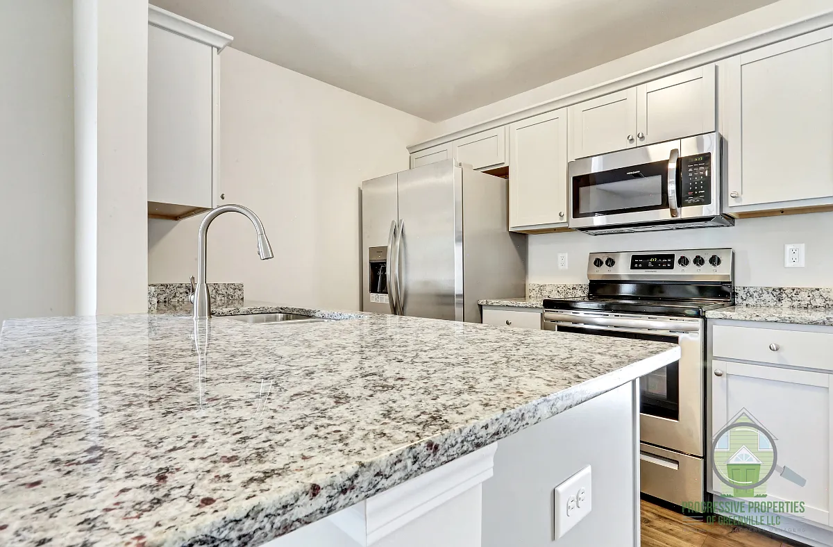 111 Sitton Drive - A — Photo 3