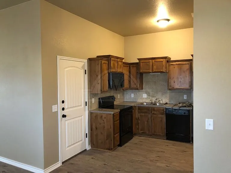 4314 Hunters Place Dr — Photo 18