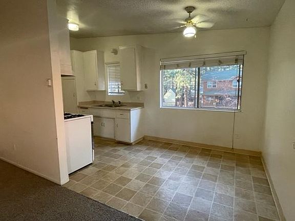 Kitchen/dining area