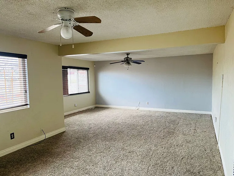 34476 Western Dr — Photo 2