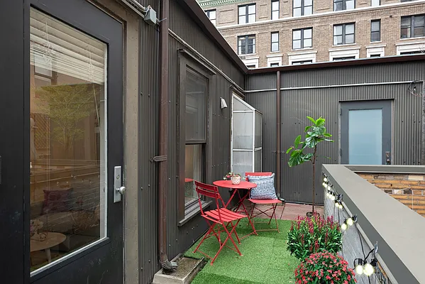 Sold by Douglas Elliman | media 8