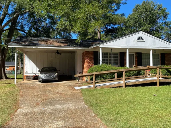 1903 Queens Rd, Albany, GA 31707