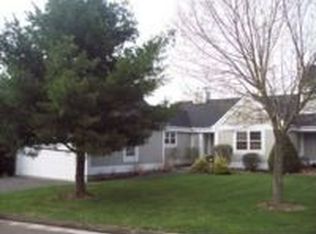 52 Legend Hill Rd, Madison, CT 06443