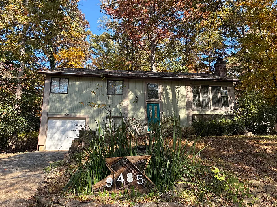 9485 Good Lion Rd