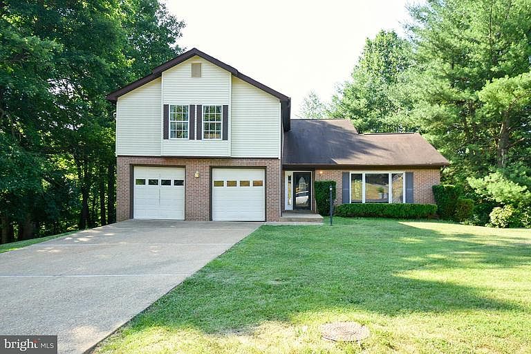 1st image of 15082 Barkwood Dr