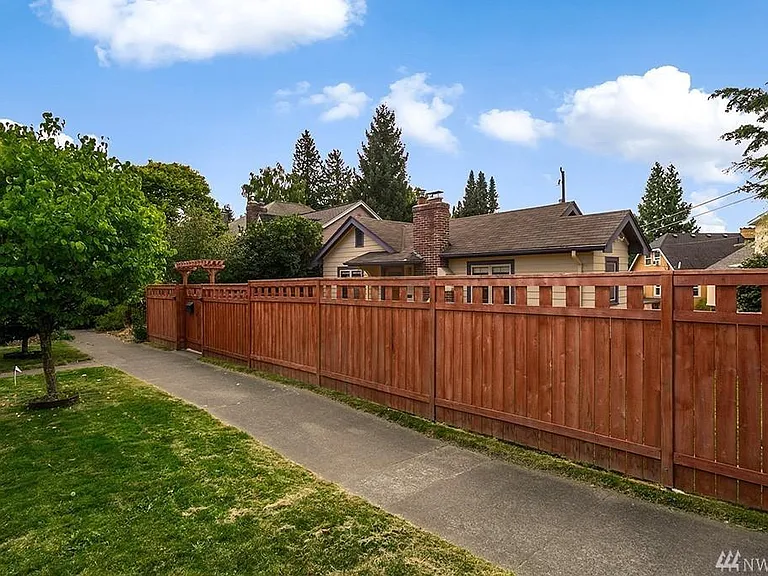 7731 14th Ave NE — Photo 28