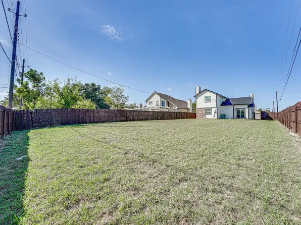 601 Laurel St, Cedar Hill, TX 75104