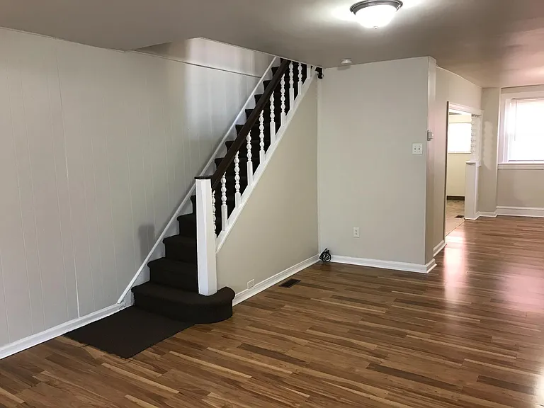 6816 Dicks Ave — Photo 2