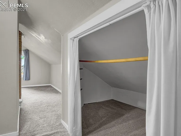 230 E San Miguel St — Photo 23