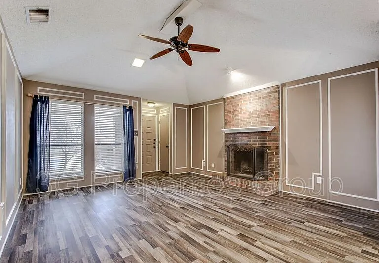3712 Roussillon Dr — Photo 8