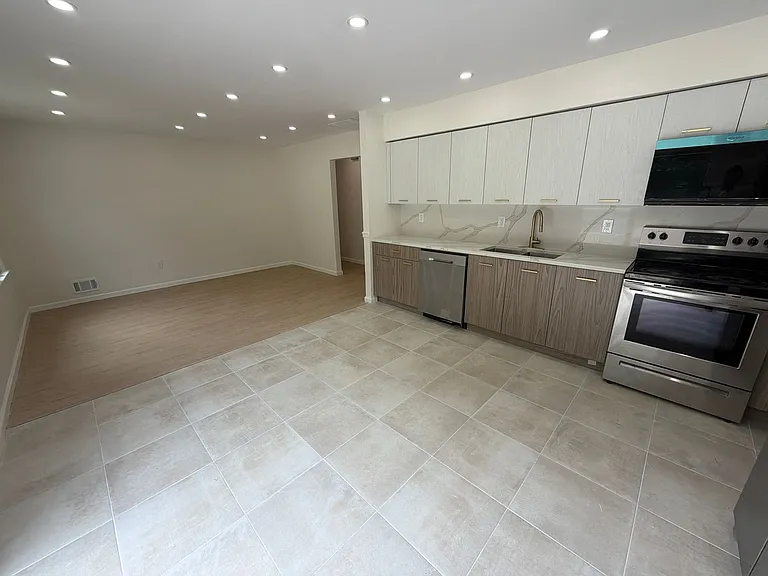 875 Bowman Rd — Photo 22