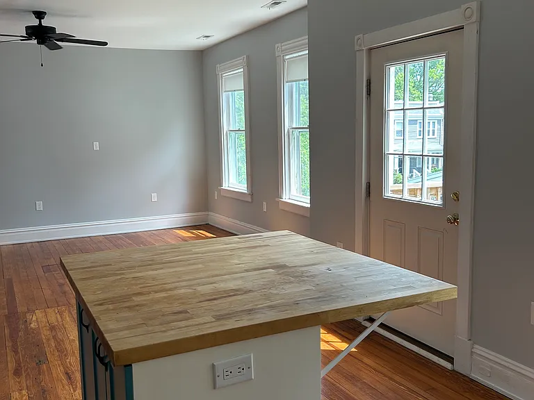 1103 Oakwood Ave #2 — Photo 4