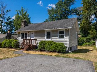 3219 Lincoln Dr, Mohegan Lake, NY 10547