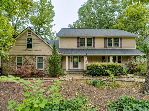 9225 Evening Shadow Dr, Chattanooga, TN 37421