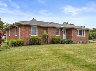 4002 Canterbury Ct, Lorain, OH