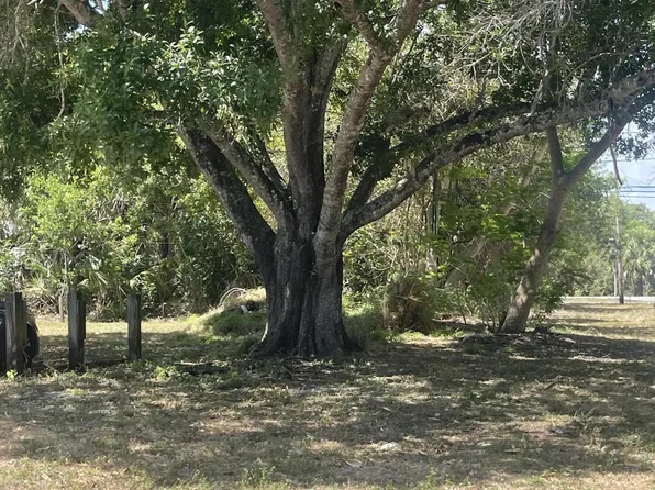 1706 Angle Road, Fort Pierce, FL 34947