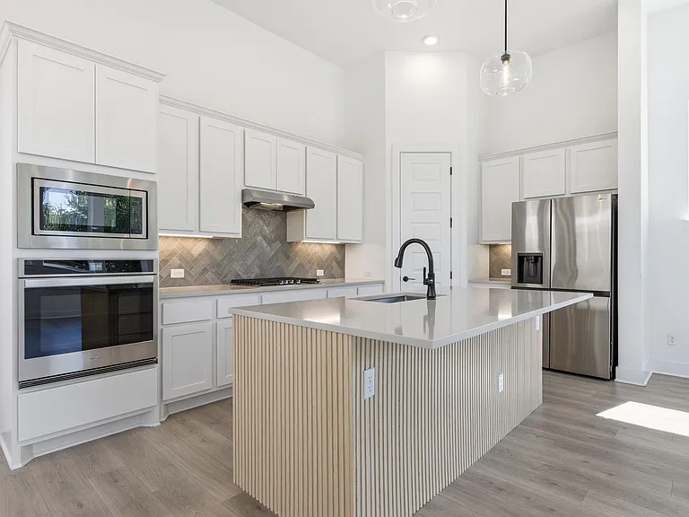 2308 Sawdust Dr — Photo 4