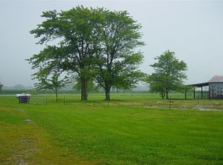 8287 E Bethal Ln, Sumner, IL 62466