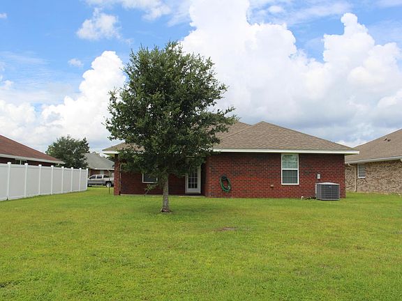 2nd image of 1929 Firefly Dr