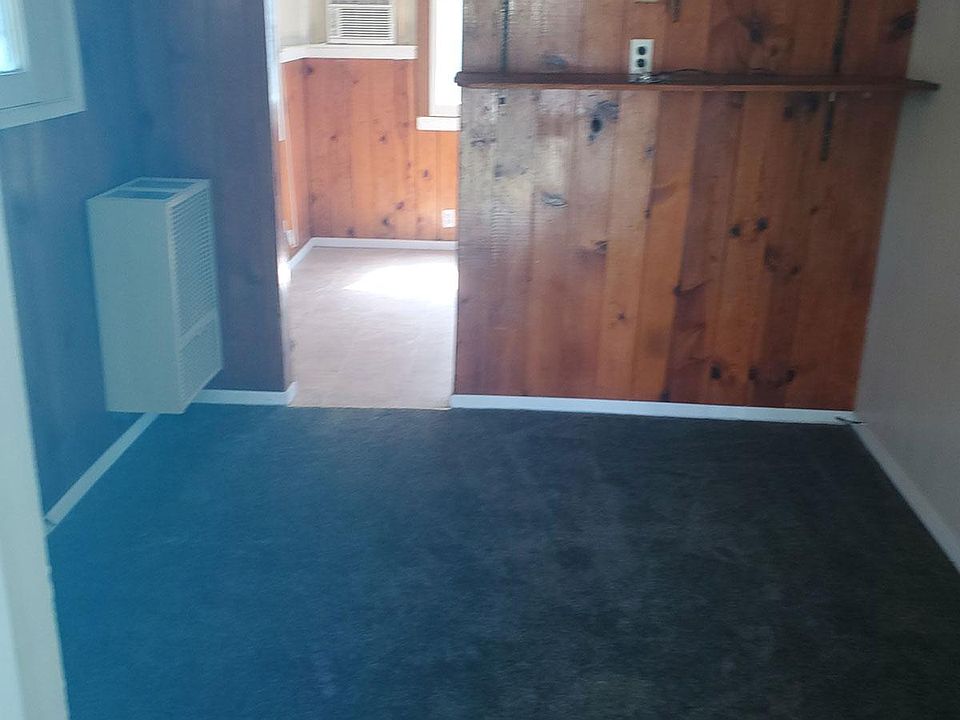 2nd image of 6253 2nd Ave