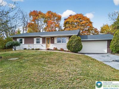 7340 W Hillcrest Ln, Slatington, PA, 18080