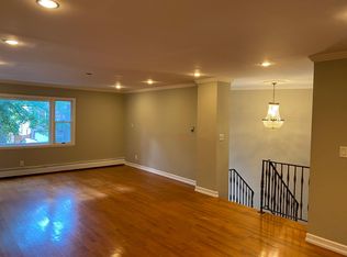 193-27 85th Rd, Hollis, NY 11423