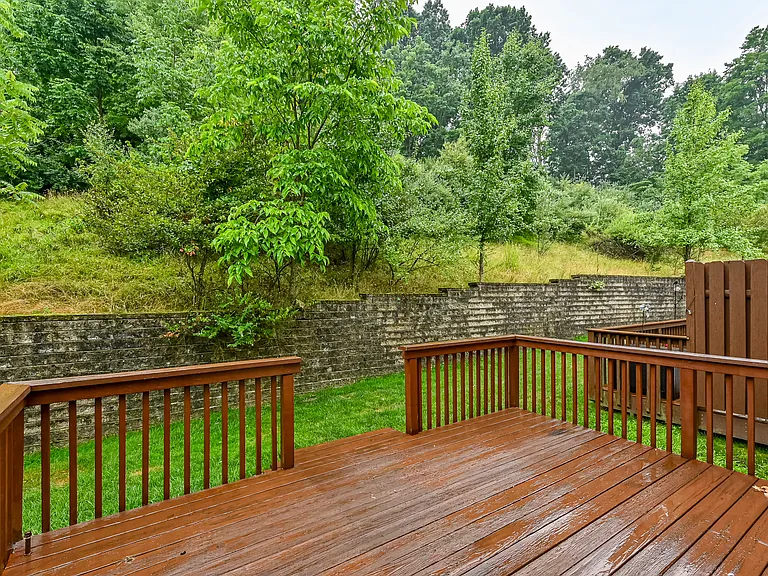 229 Hillvue Dr — Photo 21