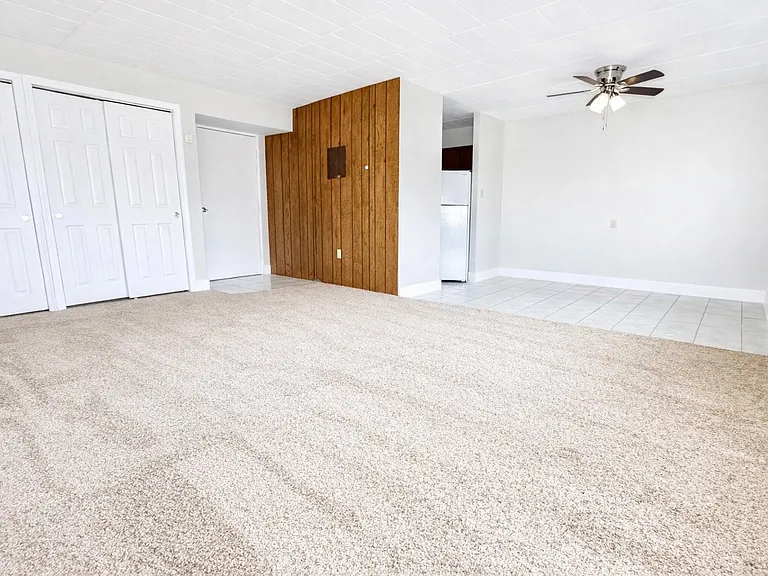 1-Bed - Living Room