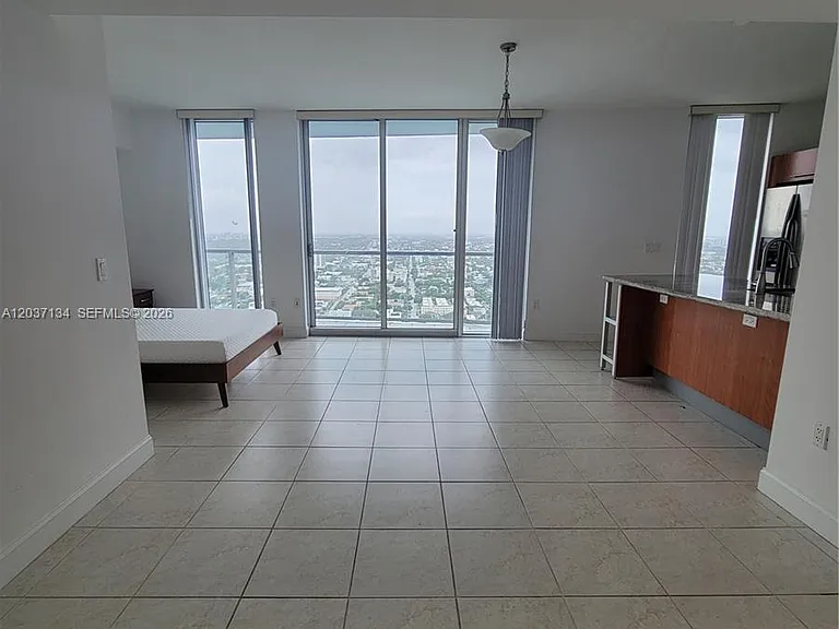185 SW 7th St #3500 — Photo 2