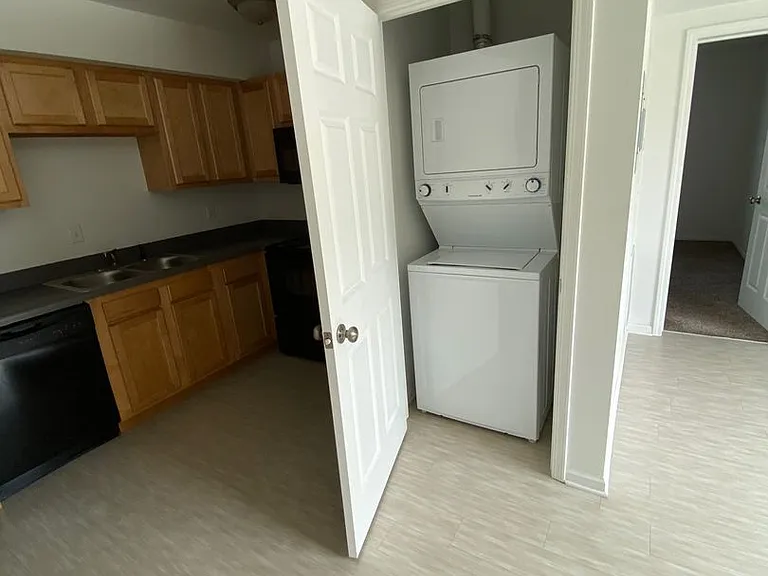 825 S Maguire St. — Photo 10