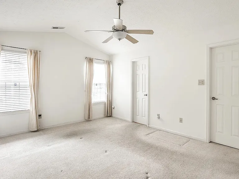 1911 Maple Park Dr — Photo 19