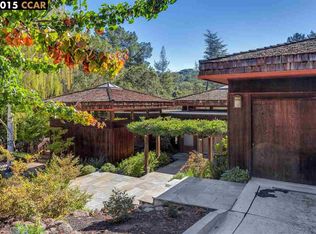 42 Valley Dr, Orinda, CA 94563