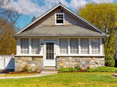 21 Nichols Avenue, Stamford, CT, 06905