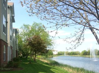 555 Fair Meadows Dr APT 107, Romeoville, IL 60446