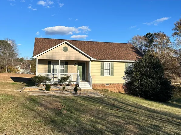 101 Holly Ranch Ct, Willow Springs, NC 27592