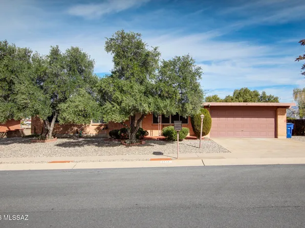 8521 E Appomattox St, Tucson, AZ 85710