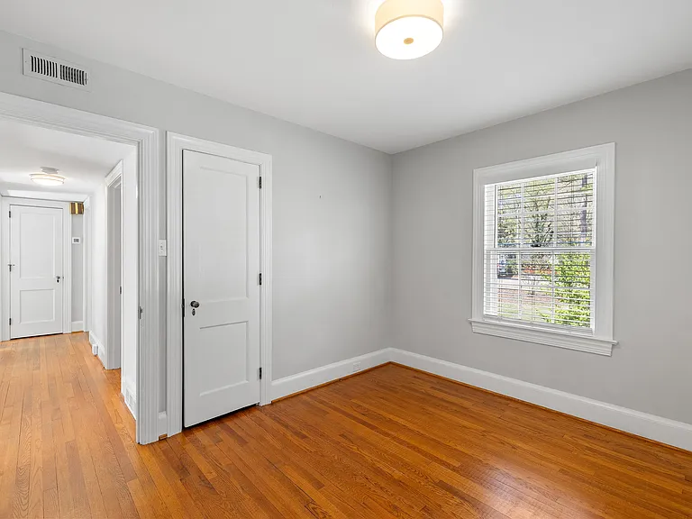 2728 Anderson Dr — Photo 21