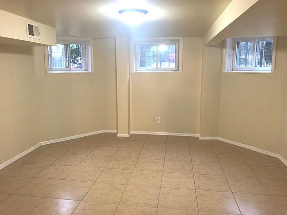 4th image of 6429 N Claremont Ave Unit G