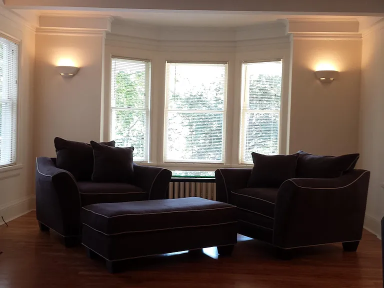 115 Dewitt Pl — Photo 2