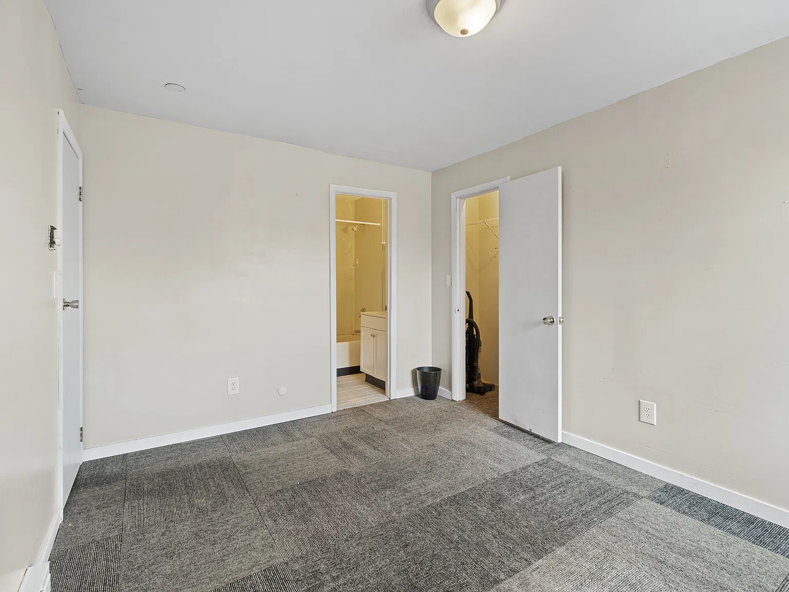 3749 S Washington St — Photo 4