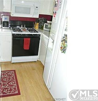 4th image of 23633 Del Monte Dr Unit 267