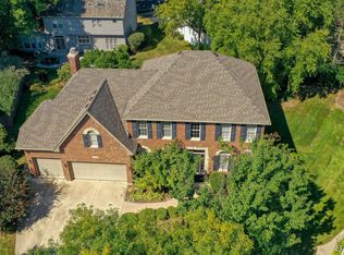 2104 Debbie Ct, Naperville, IL 60565
