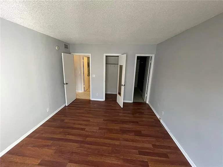 2180 NE 67th St #730 — Photo 21