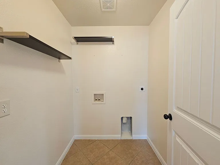 304 W Libra Dr — Photo 24