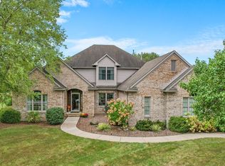 41 Grassy Creek Dr, Whiteland, IN 46184