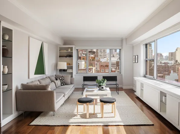 11 Fifth Avenue image 1 of 13