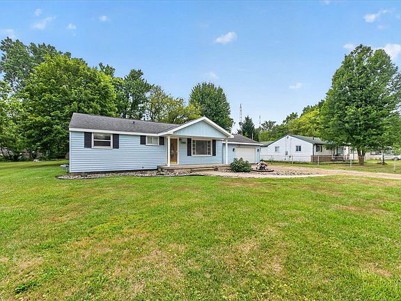 2nd image of 6162 Sandy Ln