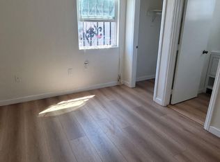 912 W 85th St #1/2, Los Angeles, CA 90044