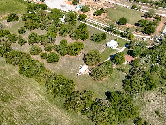 2nd image of 538 Private Road 1100